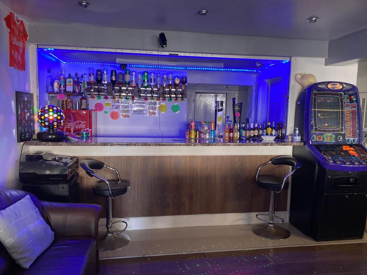 The Woodfield Hotel , Indoor Heated Swimming Pool, Spacious Lounge And Bar Блекпул Екстер'єр фото
