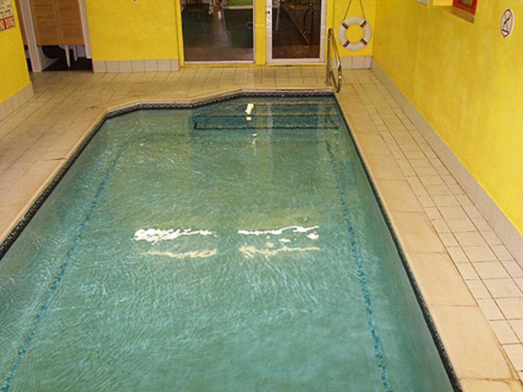 The Woodfield Hotel , Indoor Heated Swimming Pool, Spacious Lounge And Bar Блекпул Екстер'єр фото
